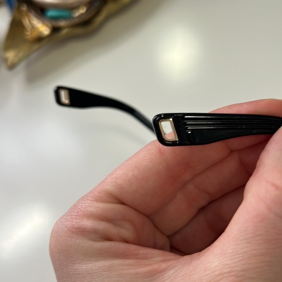 Indescratchables FLEX 03 001, Black Sunglasses - Picture 4 of 6